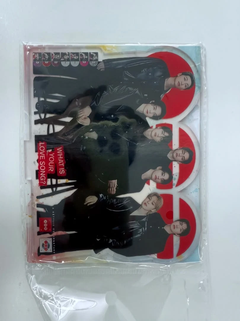 Acrylic Stands — BT7